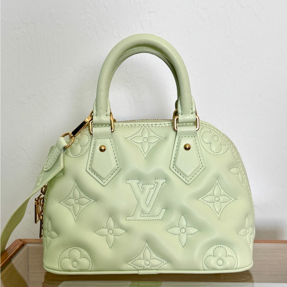 Louis Vuitton Bubblegram Alma BB Calfskin Bag in Green, EUC